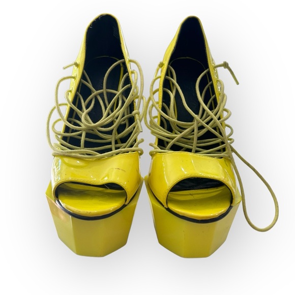 JENNIFER CHOU PLATFORM HIGH HEEL TOPANGA - Picture 3 of 13